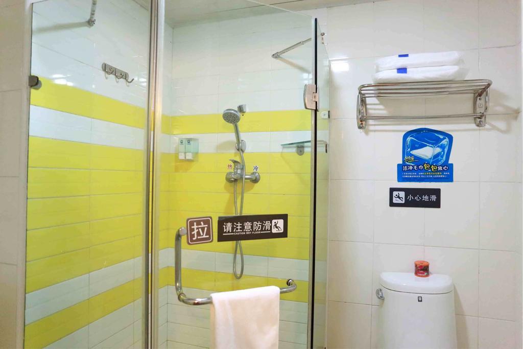 7Days Inn Bazhong Nanchi South Road Phoenix City Habitación foto