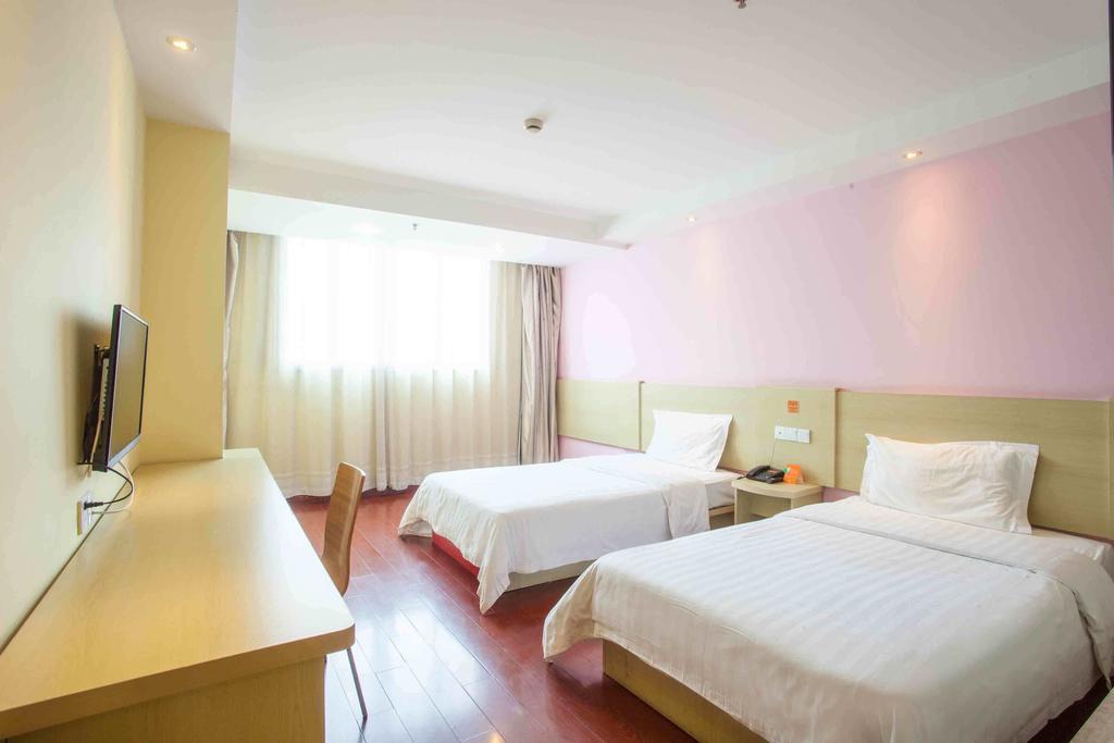 7Days Inn Bazhong Nanchi South Road Phoenix City Habitación foto